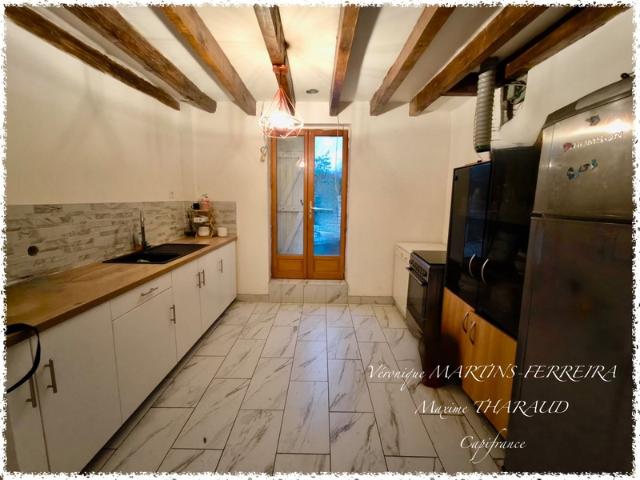 Maison à fort potentiel avec grand terrain – Preuilly 18
