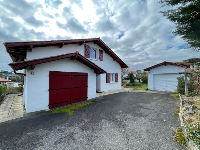 Maison à fort potentiel Proche centre et commerces 156m² Saint Jean de Luz
