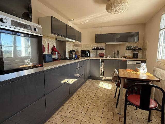 Maison A Flanc De Colline Belle Vue, Charme, Terrain arboré. 105m² Jumilhac le Grand