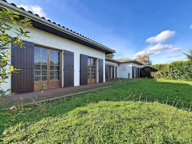 Maison à haut potentielle avec Jardin et Piscine Le Pian Médoc