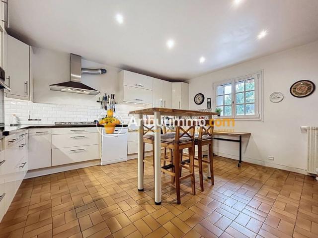 Maison à Jouy le Moutier, quartier Glatigny – potentiel élevé, dépendance et jardin