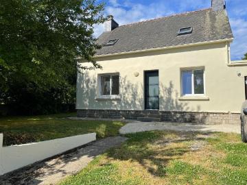 Maison à louer 4 chambre avec garage et terrasse à Cléguérec