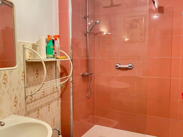 Location maison, m² T 4 à La Bastidonne, 800 €