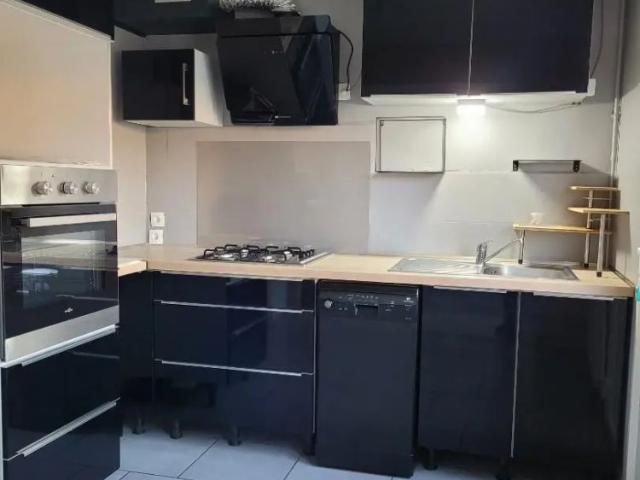 Maison à louer 4 pièces 76.77m²