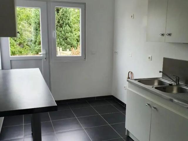 Maison à louer 4 pièces 76.1m²