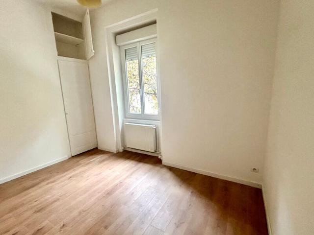 Maison à louer 4 pièces • 83,61 m 2 Villeurbanne