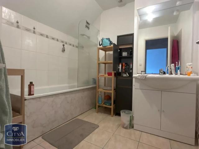 Maison à louer 4 pièces 83.9m²