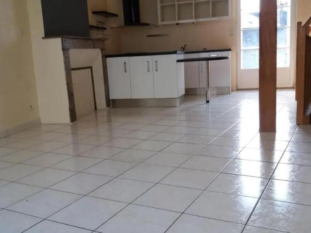 Maison à louer 4 pièces 92.66m²