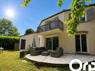 Maison à louer 4 pièces 94 m
