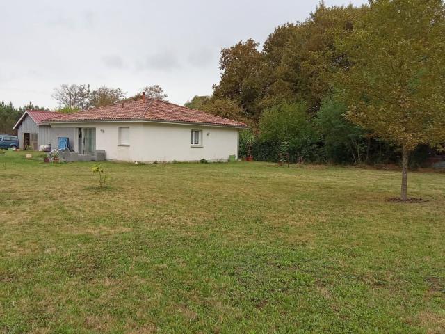 Location maison, 96 m² T 4 à Saint Cricq Villeneuve, 910 €