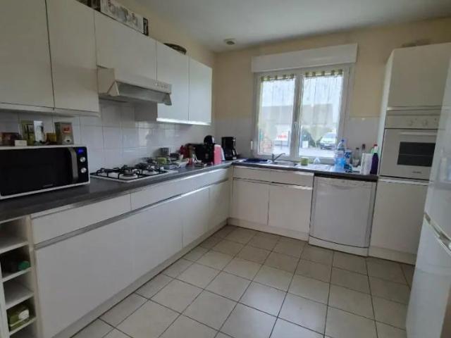 Maison à louer 4 pièces 96m²