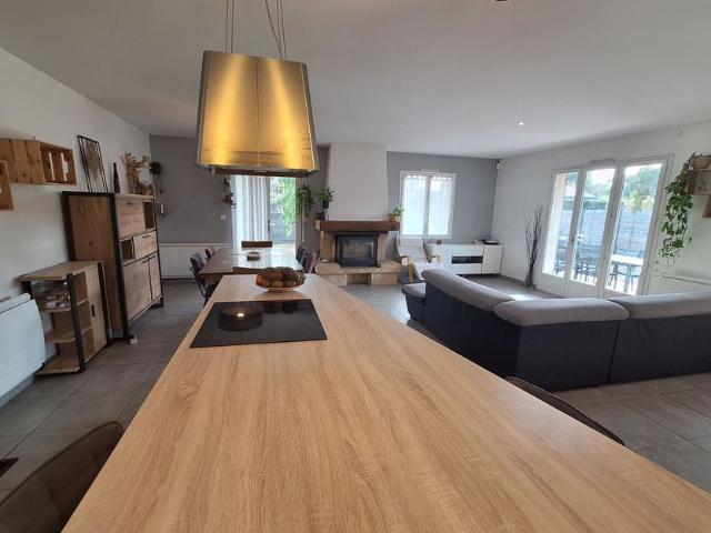 Maison à louer 4 pièces • 98 m 2 Pessac