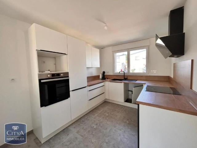 Maison à louer 4 pièces 99.7m²