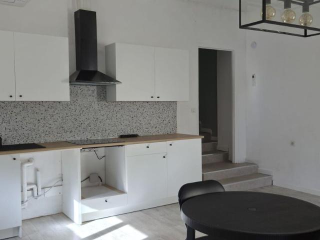 Maison à louer 4 pièces • 99 m 2 Beaumont de Lomagne