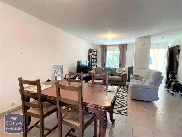 Maison à louer 4 pièces 100.8m²
