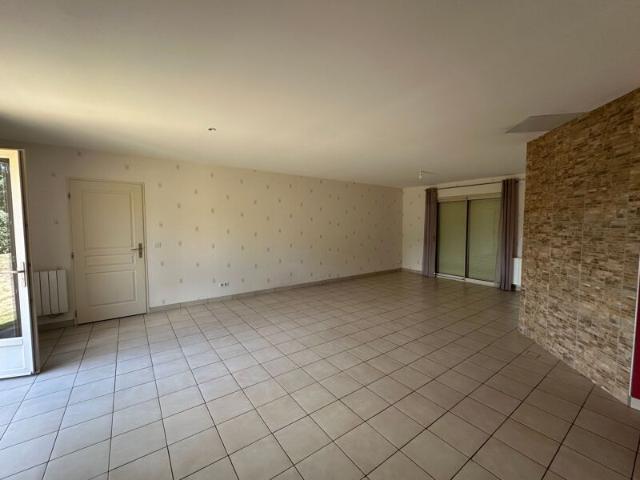 Maison à louer 4 pièces • 101 m2 Saint Victurnien