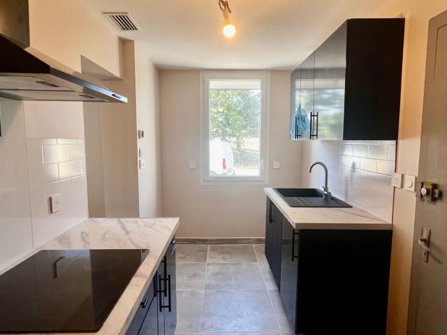 Location maison, m² T 4 à Pouydraguin, 813 €