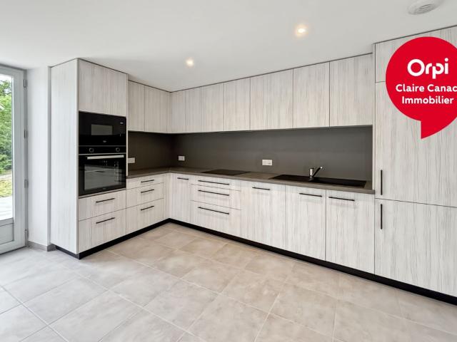 Location maison, 105.6 m² T 4 à Burlats, 960 €