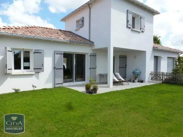 Maison à louer 4 pièces 112.5m²