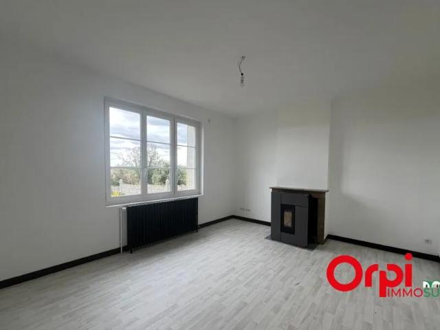 Maison à louer 4 pièces • 113,87 m 2 Clairy Saulchoix