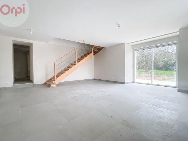 Maison à louer 4 pièces 117,48 m
