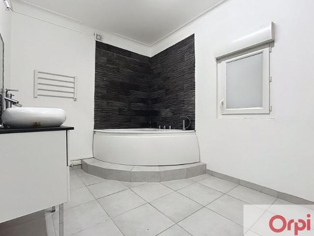 Maison à louer 4 pièces • 117,91 m2 Domérat
