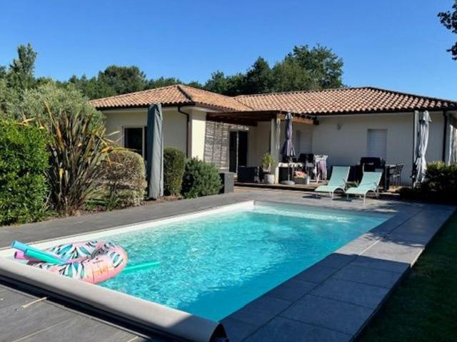 Maison à louer 4 pièces 118 m
