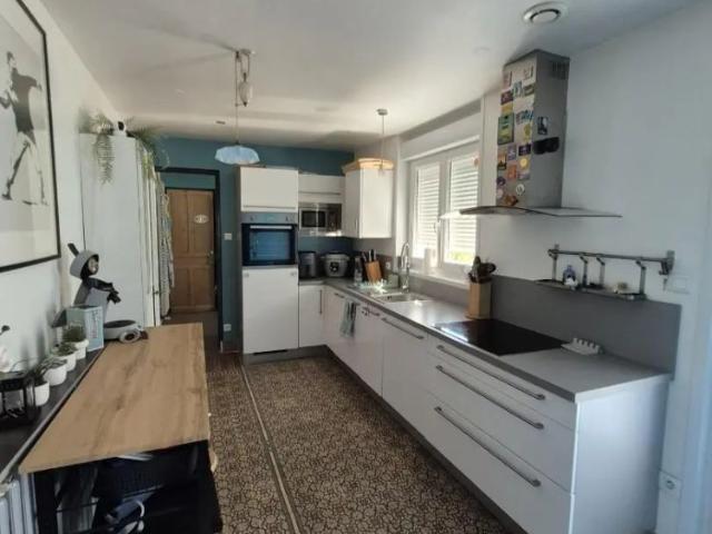 Maison à louer 4 pièces 155.78m²