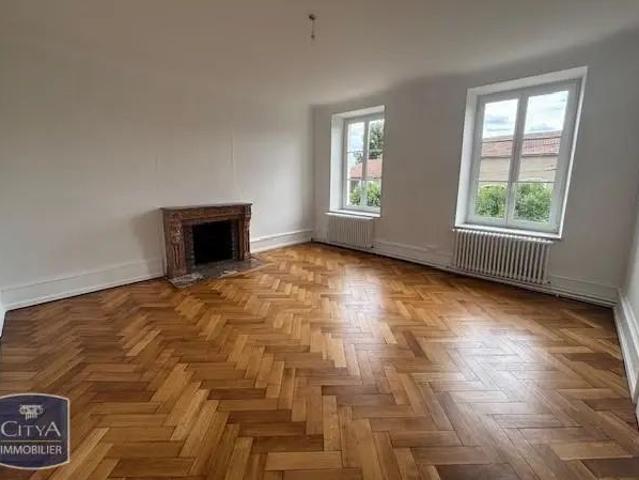Maison à louer 4 pièces 266.99m²