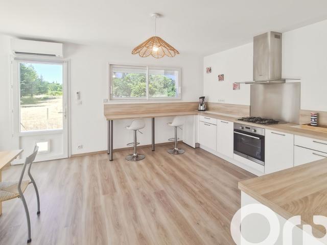 Location maison, m² T 4 à Issirac, 958 €