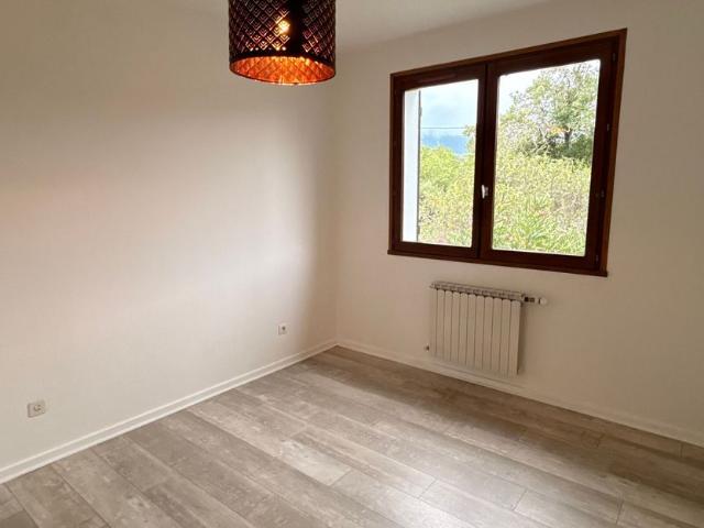Maison à louer 4 pièces • Izeron