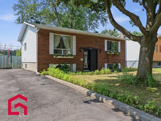 Maison à Louer 5045,Rue de Varennes, Sainte Catherine 23 photos | Logis Québec
