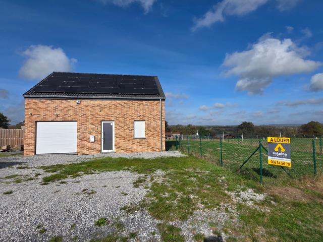 Maison à louer 5377 Somme Leuze 900 €
