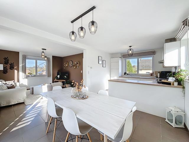 Maison à louer 5590 Ciney 975 €