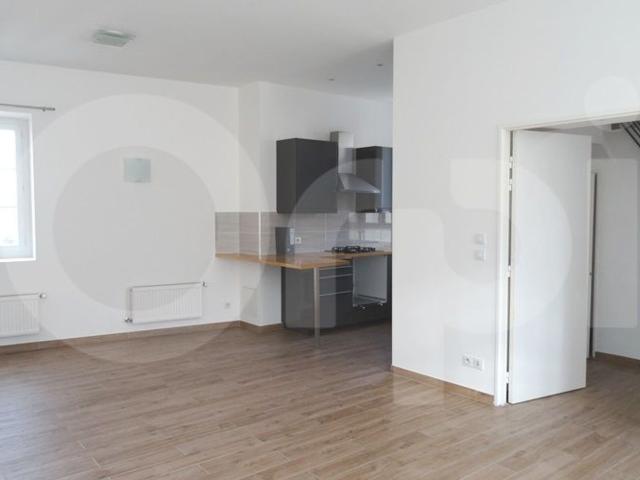 Location maison, m² T 5 à Marseille 6, 1 818 €