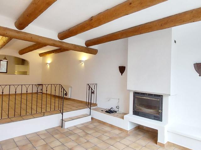 Location maison, m² T 5 à Villeneuve, 1 440 €