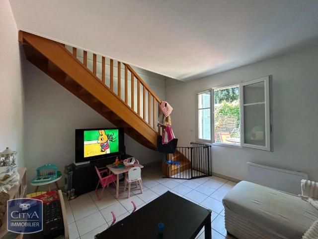 Maison à louer 5 pièces 84m²