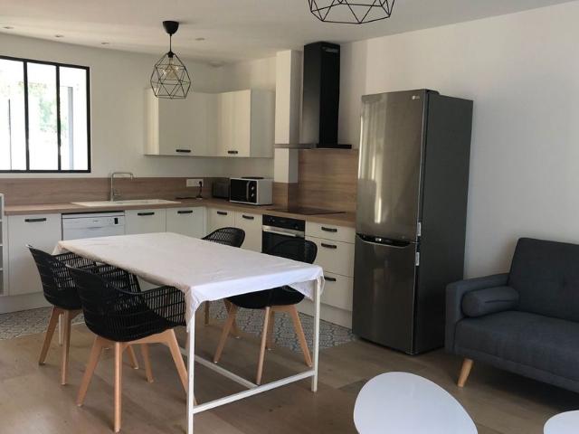 Maison à louer 5 pièces • 86,81 m2 Caluire et Cuire