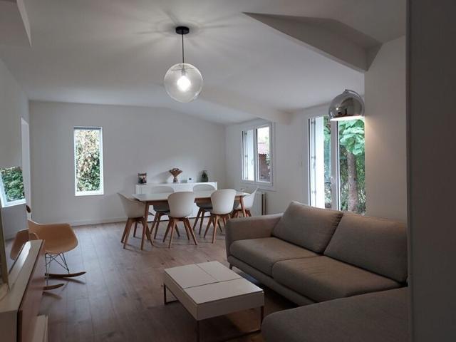 Maison à louer 5 pièces • 102 m 2 Pessac