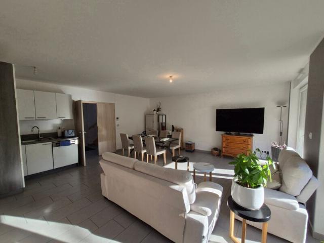 Maison à louer 5 pièces • 109,84 m 2 Volstroff