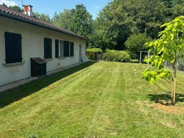 Maison à louer 5 pièces • 121 m2 Viriat