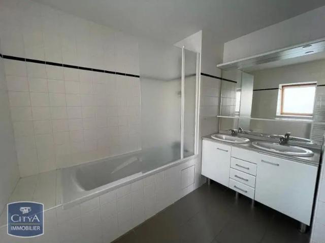 Maison à louer 5 pièces 131.53m²