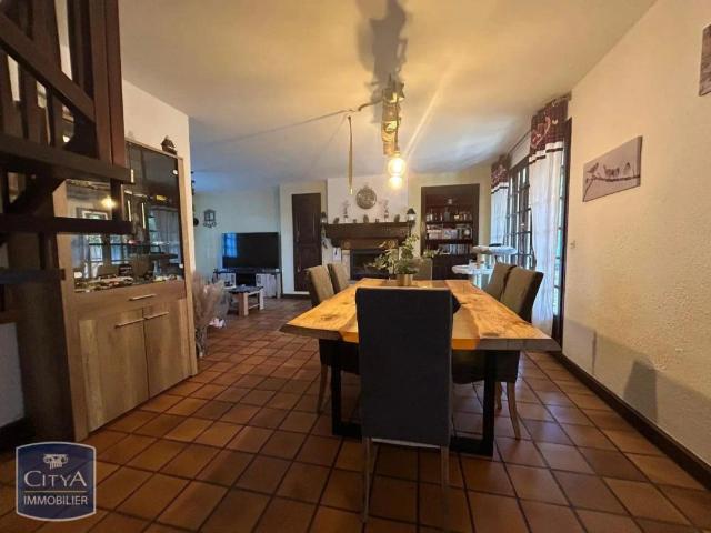 Maison à louer 5 pièces 132.96m²