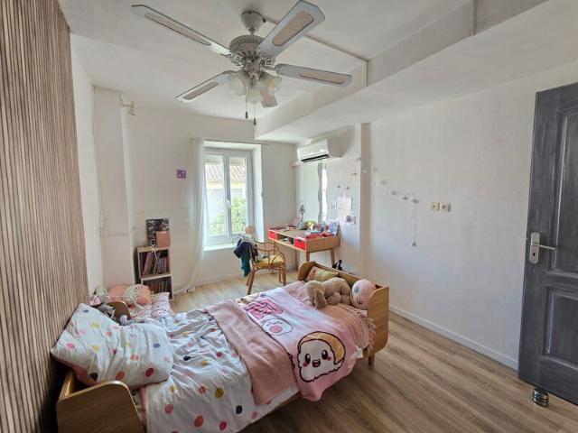 Maison à louer 5 pièces • 136,80 m2 Saint André de Roquelongue
