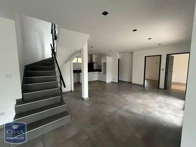 Maison à louer 5 pièces 143.6m²