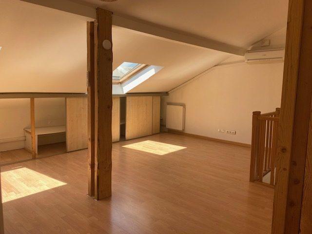 Maison à louer 5 pièces 148 m²