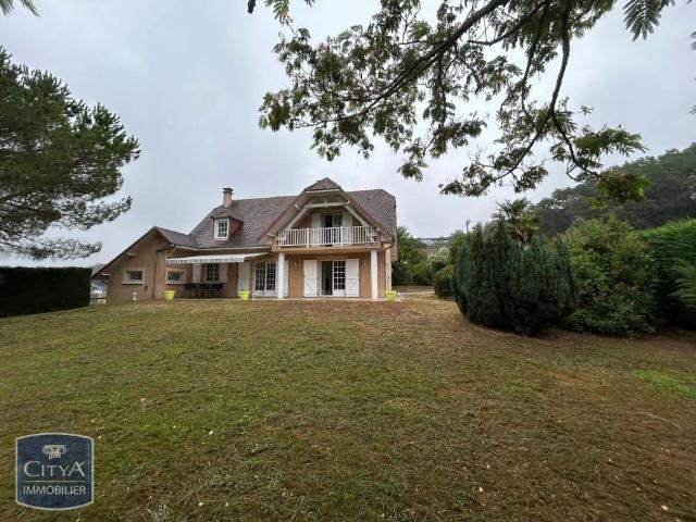 Maison à louer 5 pièces 155m²