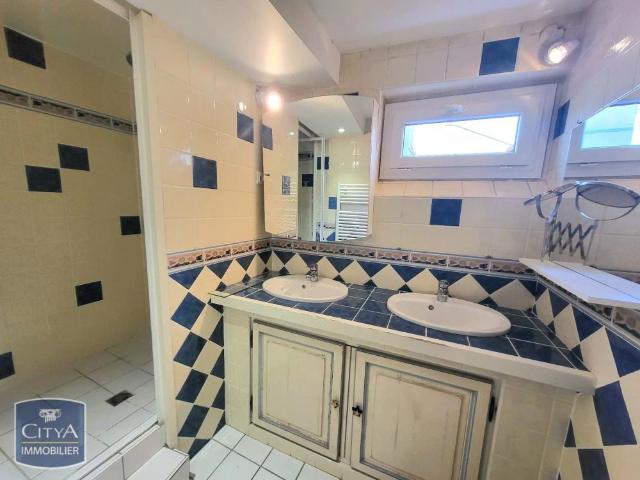 Maison à louer 5 pièces 169m²