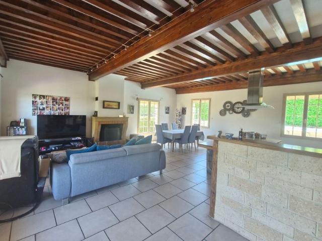 Maison à louer 5 pièces • 178,24 m2 Charly