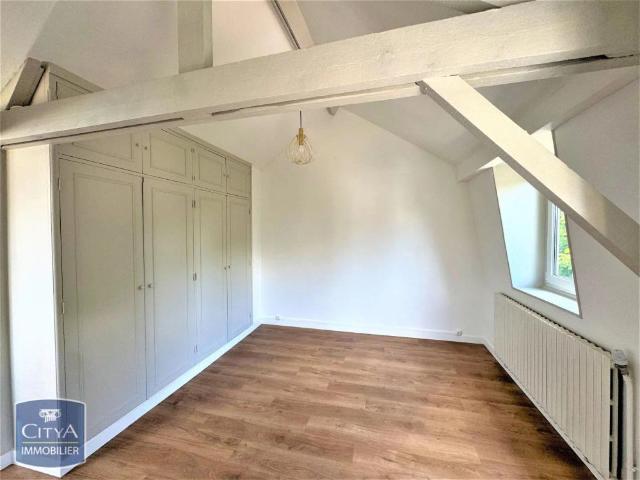 Maison à louer 5 pièces 200m²
